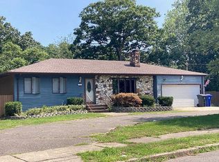 794 Rue Ln, Toms River, NJ 08753