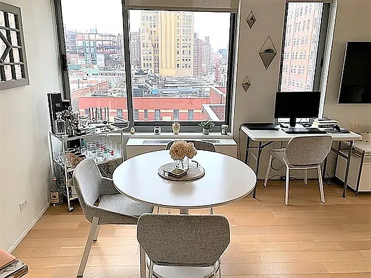 Rented by Corcoran | media 27