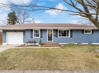 2001 Quayle Dr, Akron, OH 44312