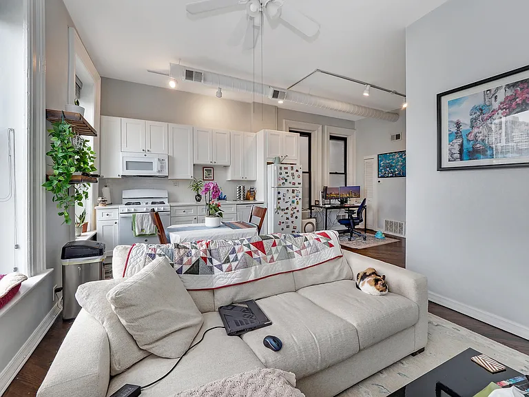 1561 N Wells St #3F — Photo 4