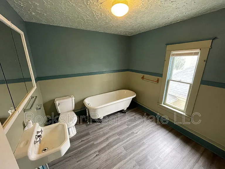 519 E Ermina Ave — Photo 23