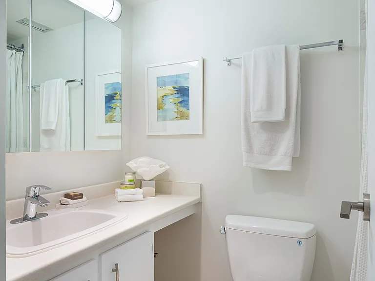 2020 Bellevue Ave — Photo 23