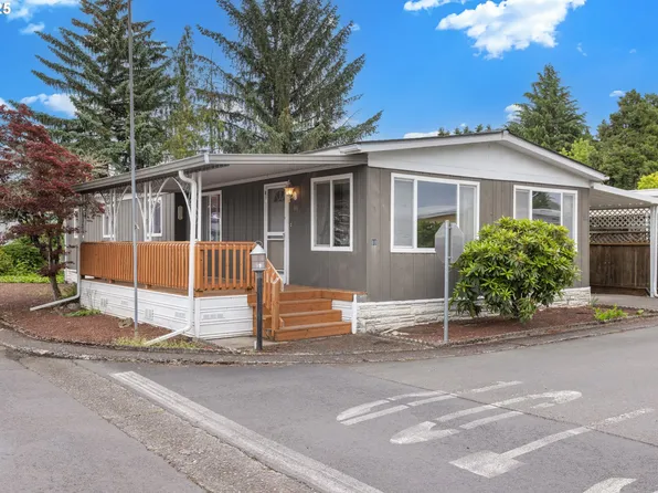 1800 Lakewood Ct Space 88, Eugene, OR 97402