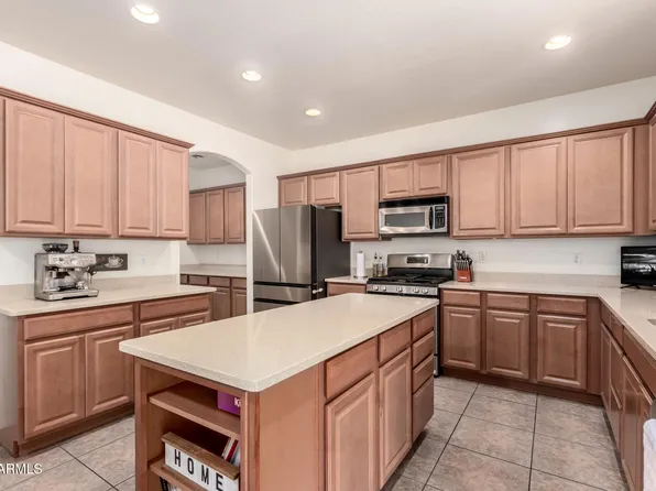28282 N CASTLE ROCK Drive, San Tan Valley, AZ 85143