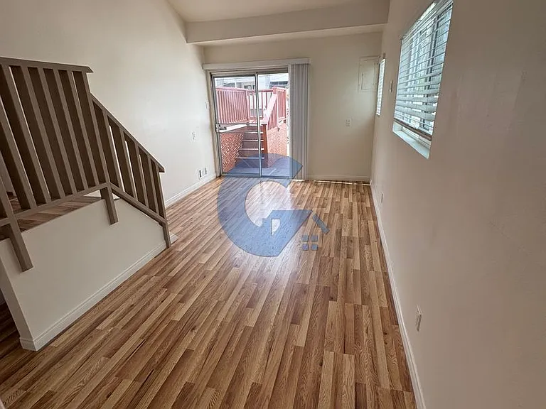 1641 Law St — Photo 28