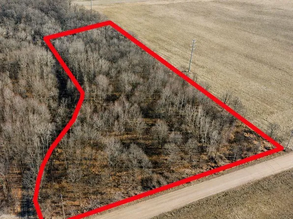 2681 Fisk Rd, Howell, MI 48843
