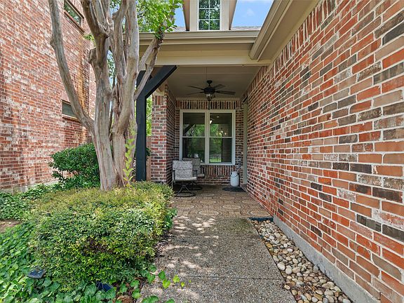 4th image of 11884 Eastpark Ln