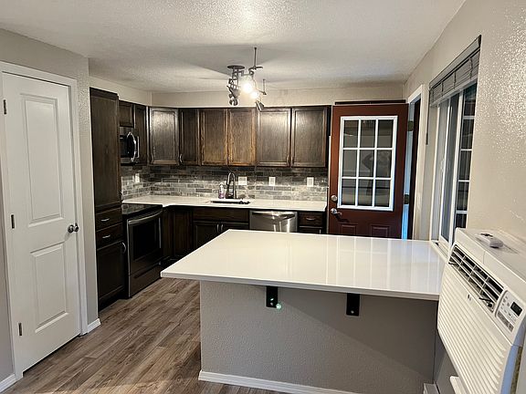 2nd image of 925 Columbia Rd APT 214