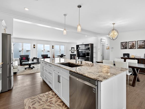 4th image of 40 Bayside Rd