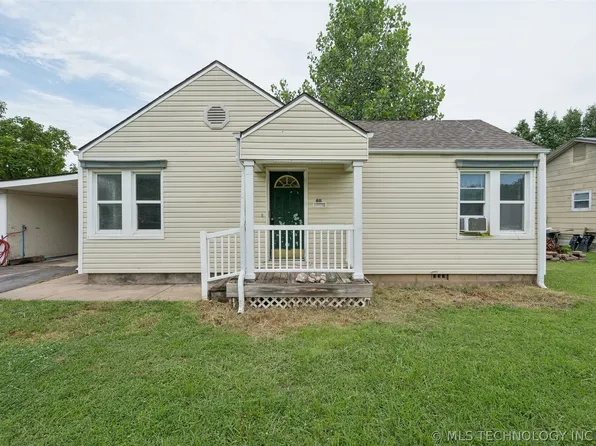 611 W 6th St, Chelsea, OK 74016