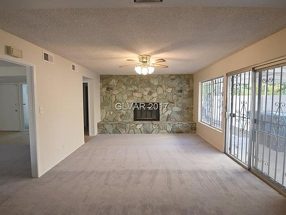 4th image of 2515 Pacific Ave