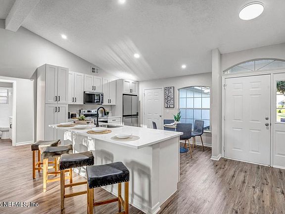 4th image of 7762 E ENDERBY Avenue E