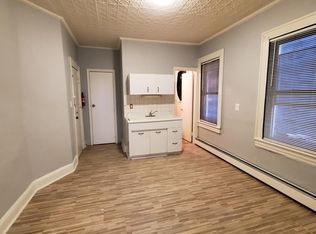 20 5th St #A, Passaic, NJ 07055