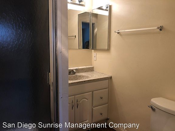 2nd image of 4128 Iowa St #3940709