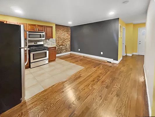 5th image of 99 Stuyvesant Ave #1