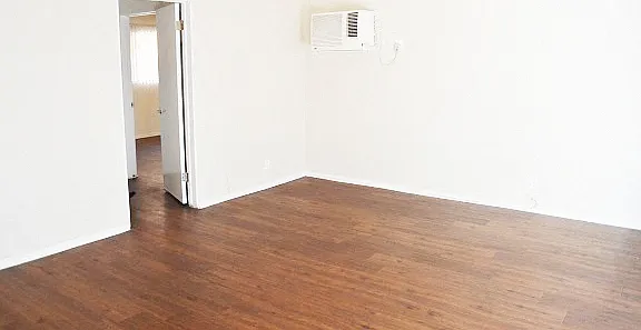 Madison Court Apartments — Photo 13