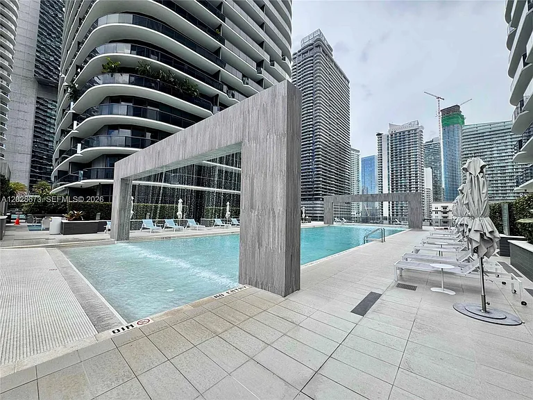 55 SW 9th St #3201 — Photo 36