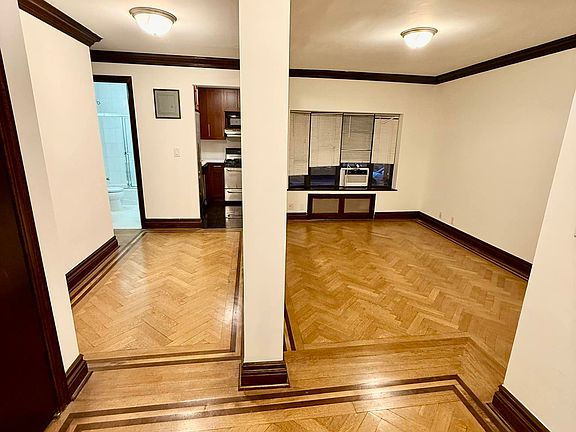 2nd image of 235 E 46th St APT 1J