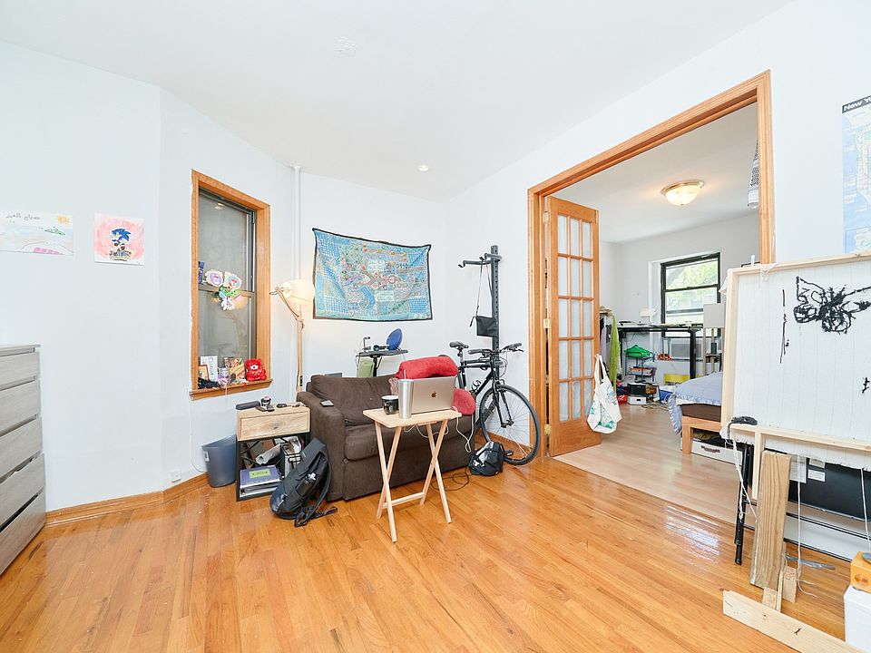 2nd image of 341 E 90th St APT 11