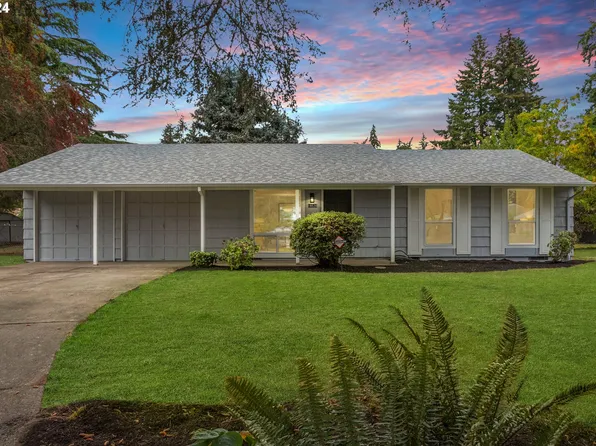 18538 Hallberg Ct, Lake Oswego, OR 97035