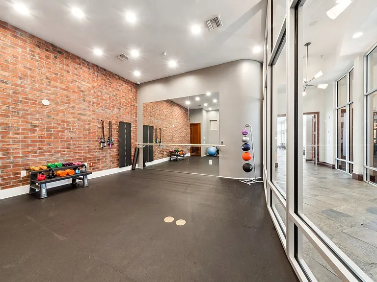 ParkAvenue_amenity_fitness_yoga room