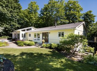 4221 Bay View Point, Traverse City, MI 49684