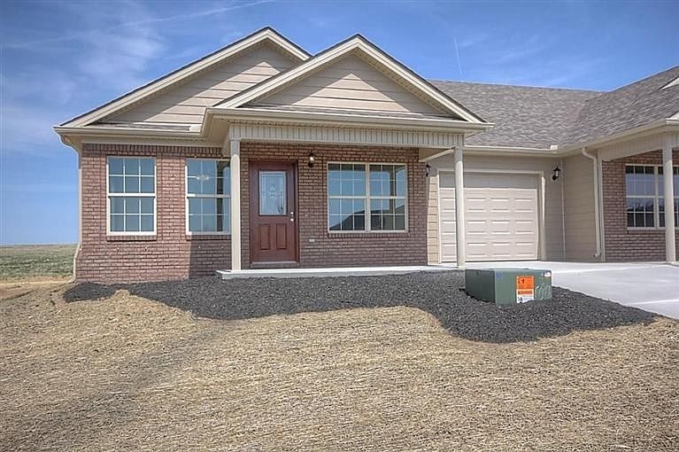 1st image of 647 Woodside Walk Trl