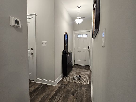 2nd image of 1815 Fox Den Way #4