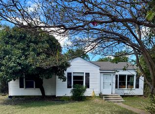 1201 W 11th St, Mc Gregor, TX 76657