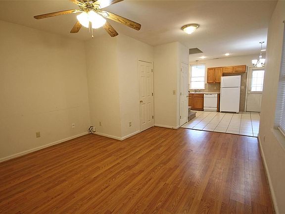 3rd image of 7726 Vermont Ave
