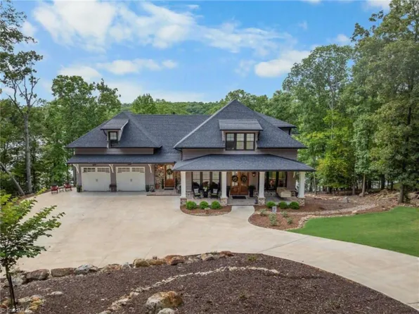 1818 Rocky Cove Ln, Denton, NC 27239
