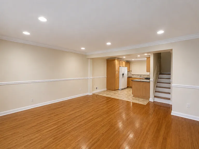 7 Willowbrook Ct — Photo 2