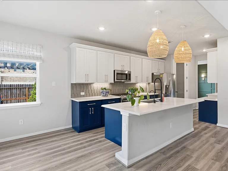 10051 Mulhouse Dr — Photo 25