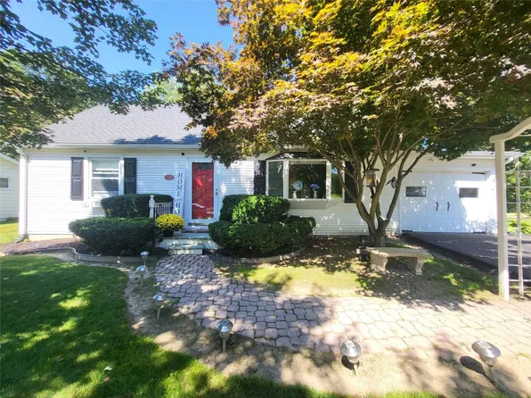 2109 Ford Rd, Endicott, NY 13760