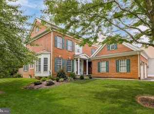300 Arthur Ct, Newtown Square, PA 19073