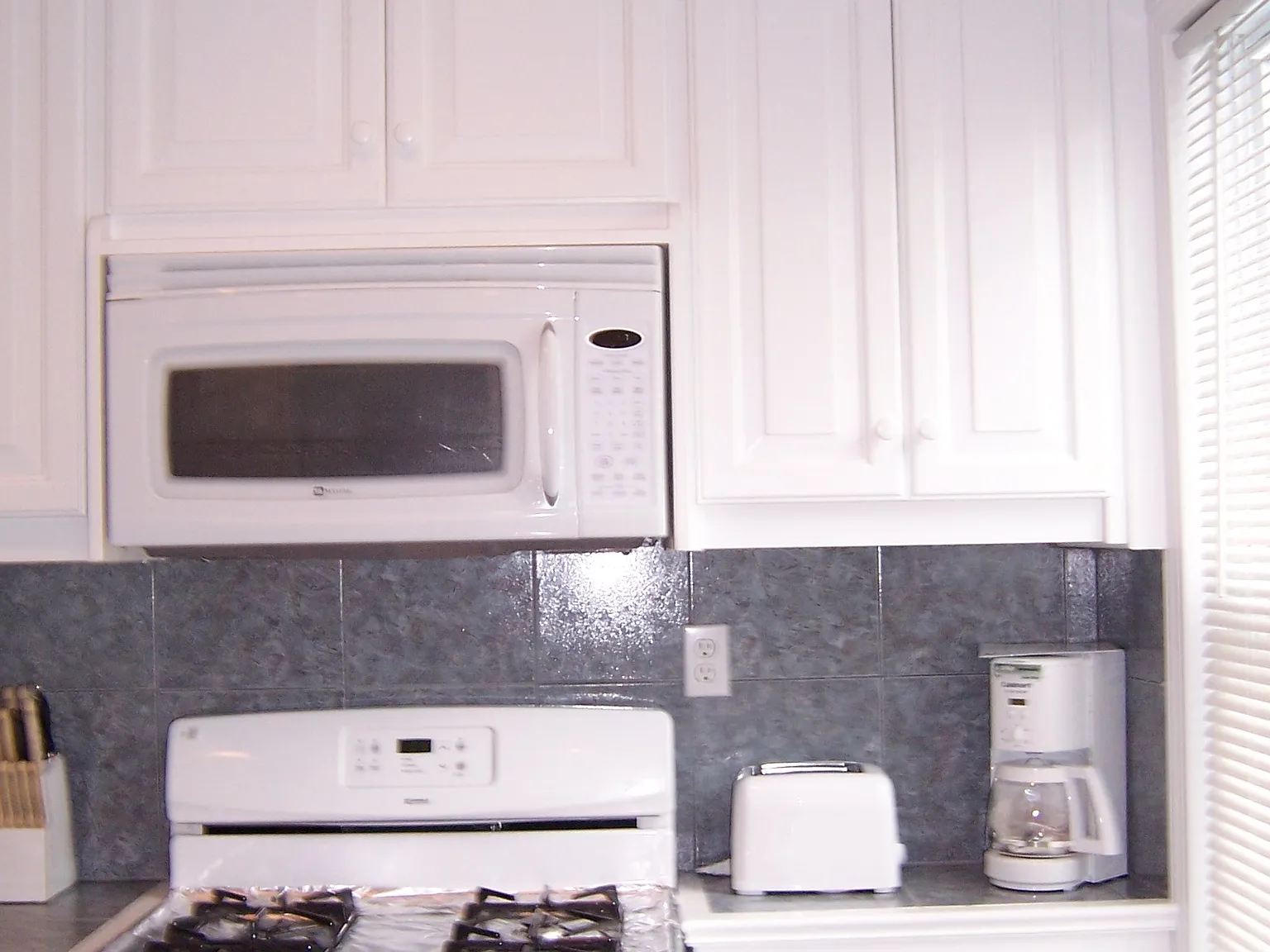2 bed, 700 sqft, $2,500 — Photo 2