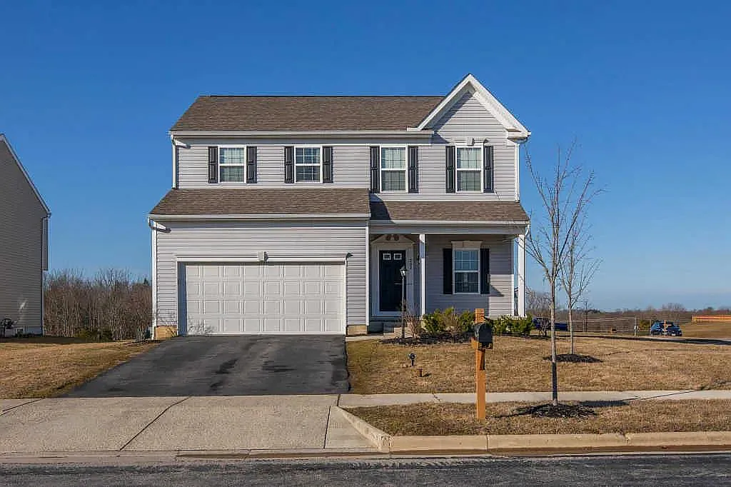 4 bed, 2032 sqft, $2,650 — Photo 1
