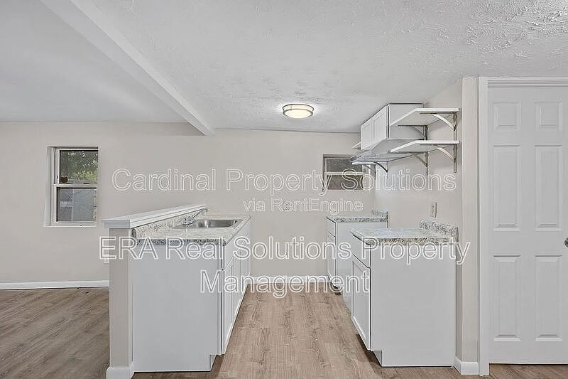 1st image of 2520 Grand Blvd