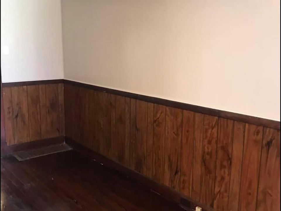 1st image of 314 E Pitt St Floor 1