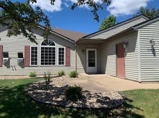 1344 Carriage Dr Unit B, Hudson, WI 54016