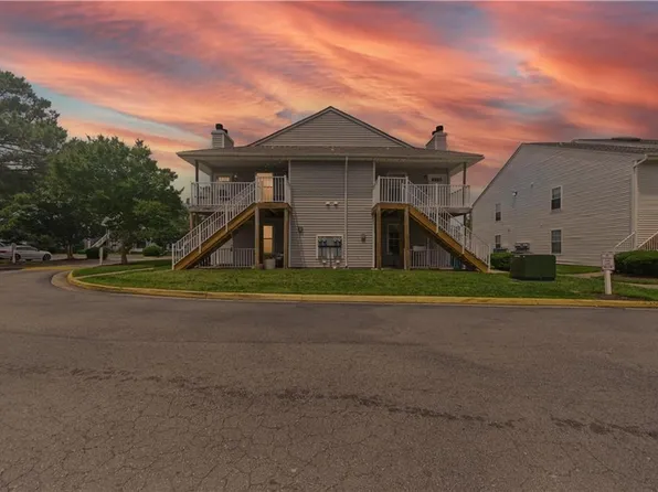 5600 Landfall Dr, Virginia Beach, VA 23462