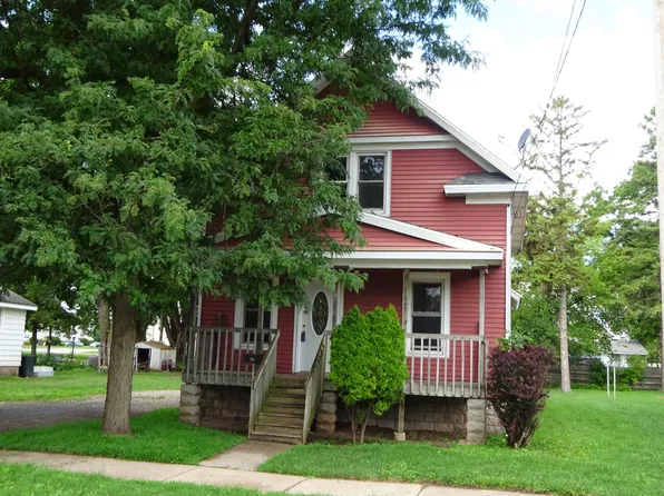 1919 Jefferson St, Oshkosh, WI 54901
