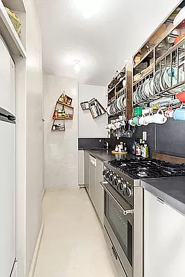 4th image of 290 W 11th St APT 4B