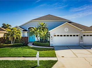 635 Addison Dr NE, Saint Petersburg, FL 33716