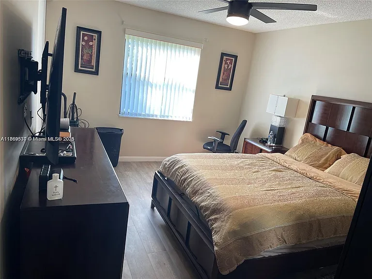 5133 Brisata Cir #L — Photo 19