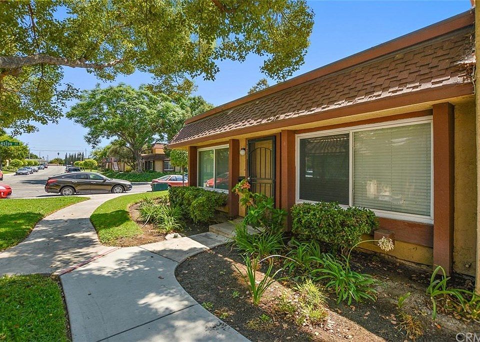 1st image of 1131 N Barston Ave #21