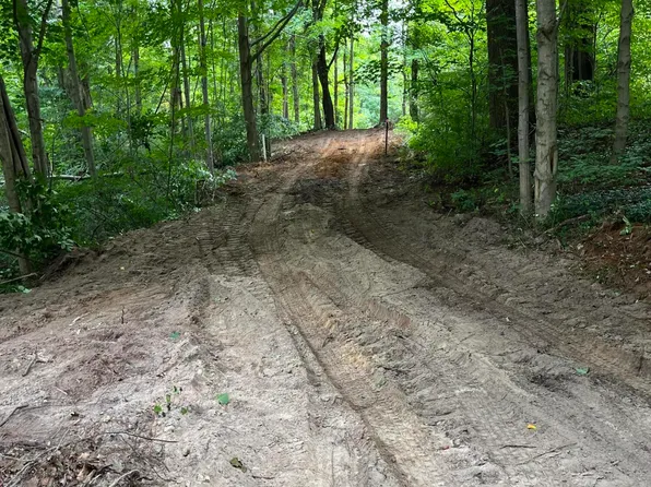 75251 34th Ave, Covert, MI 49043