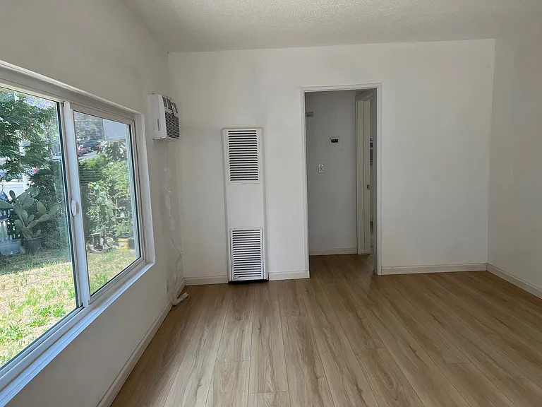 2023 Reservoir St #1 — Photo 4