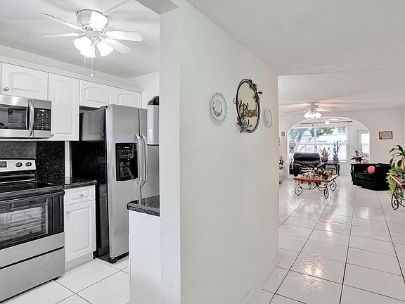 4th image of 2651 Sunrise Lakes Drive E #104