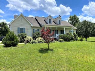 8596 S Point Dr, Stokesdale, NC 27357